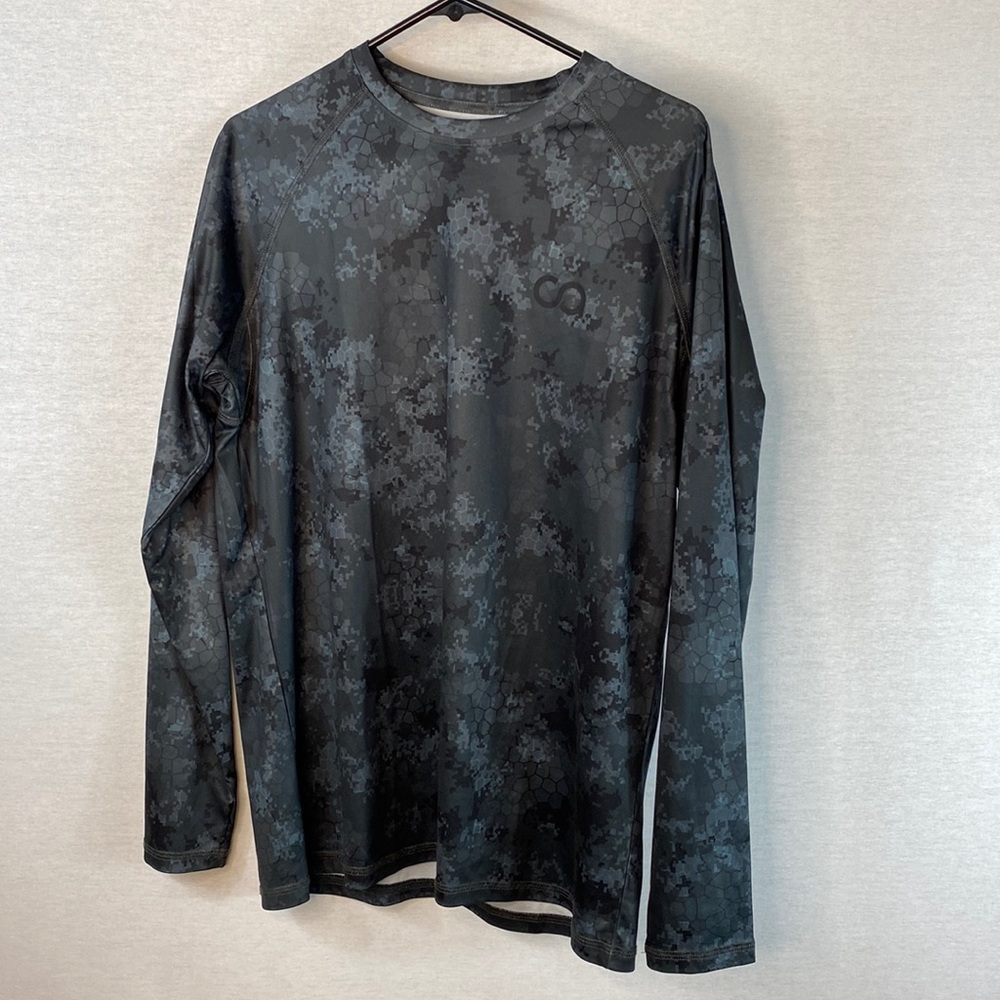 Contour Athletics workout long sleeve Dark Camo size Med